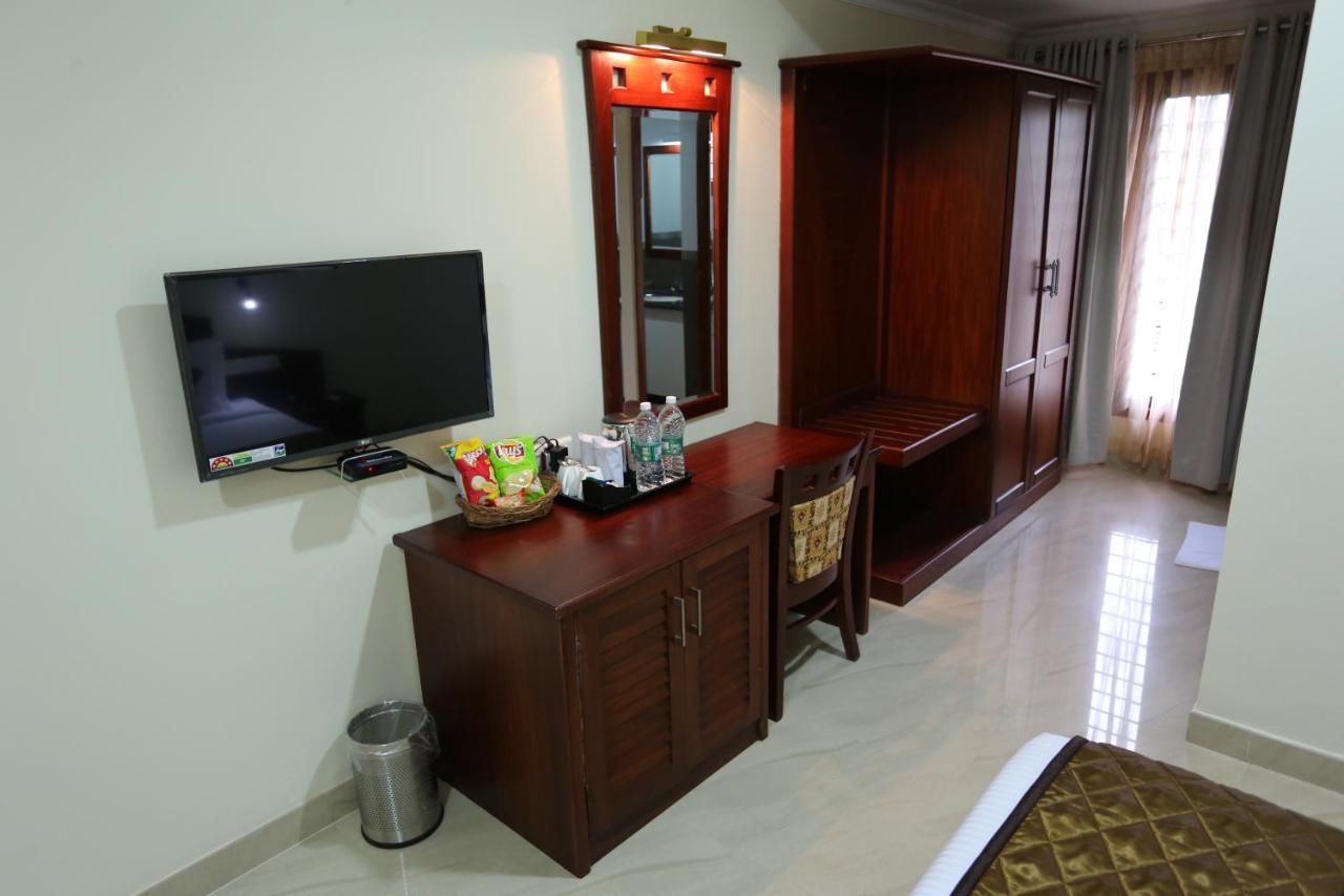 Hotel White City North Paravur Eksteriør billede
